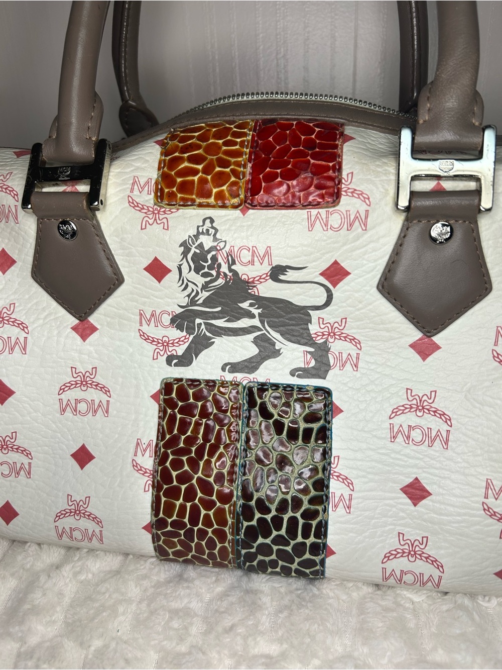 MCM Limited Edition “Princess Lion” Visetos Boston Bowler Bag - Picture 2 of 16
